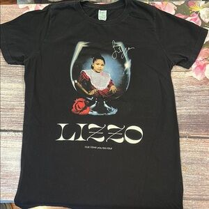 LIZZO Sz Small “Cuz I love u too tour” Short Sleeve Tee • Preloved!